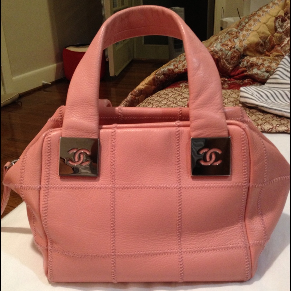 Like new caviar leather Chanel square stitch